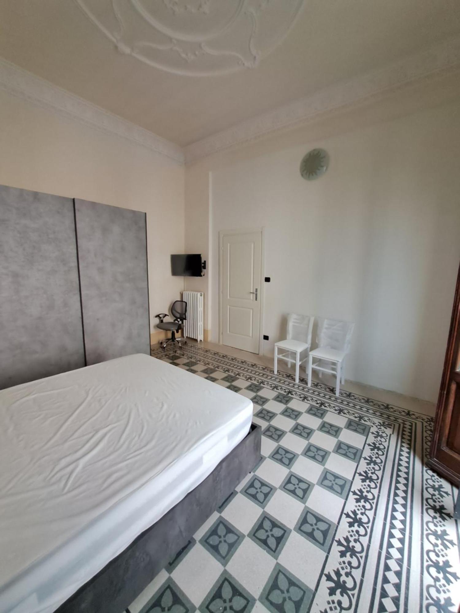 La Villa Dell'Orologio Santa Croce sullʼ Arno Habitación foto